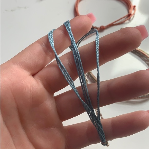 VARIETY OF PURA VIDA BRACELETS - Picture 8 of 9